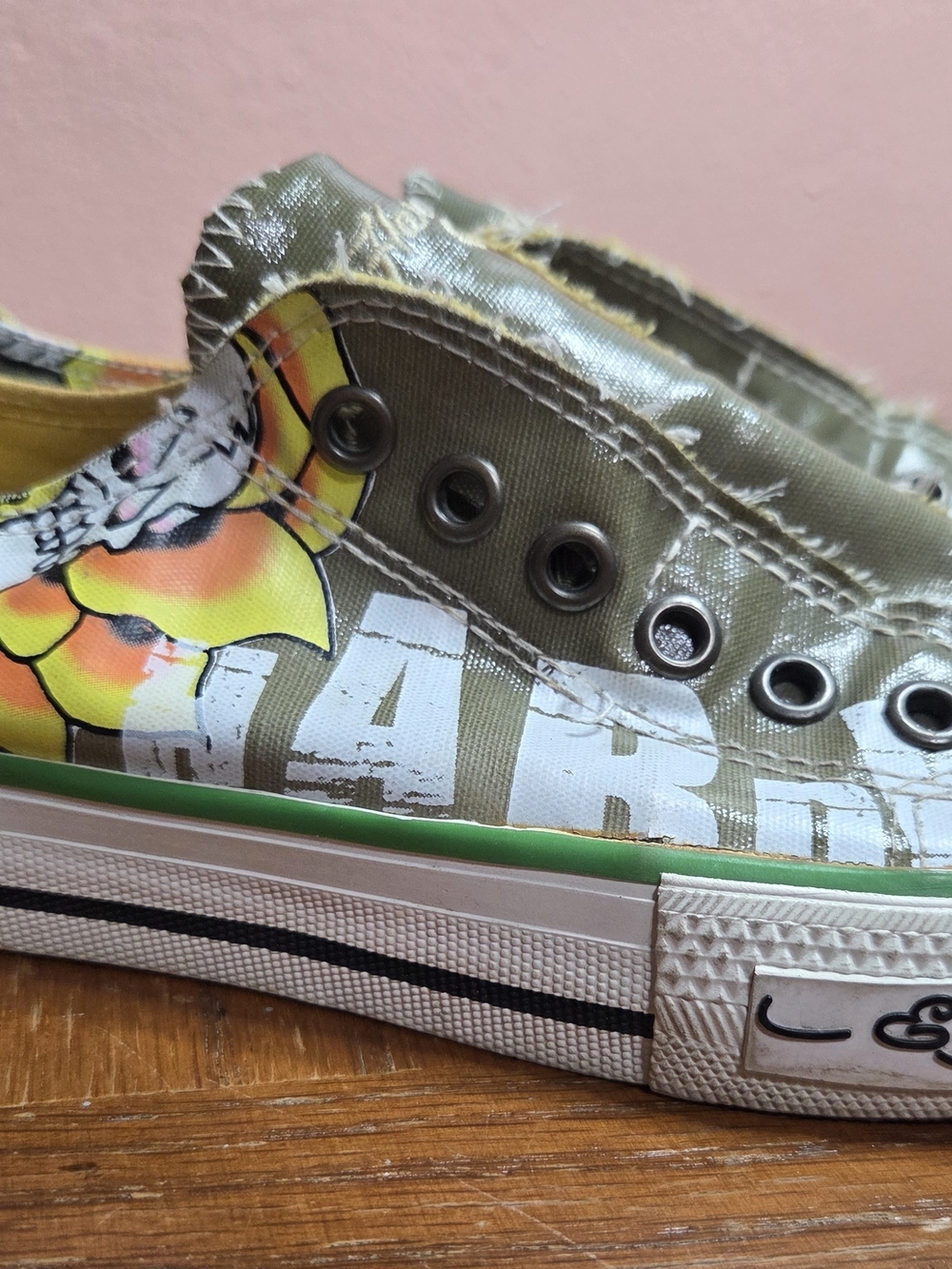 Ed Hardy Womens Size 5 Y2K Tattoo Graphic Canvas Sneakers Olive Green Skull